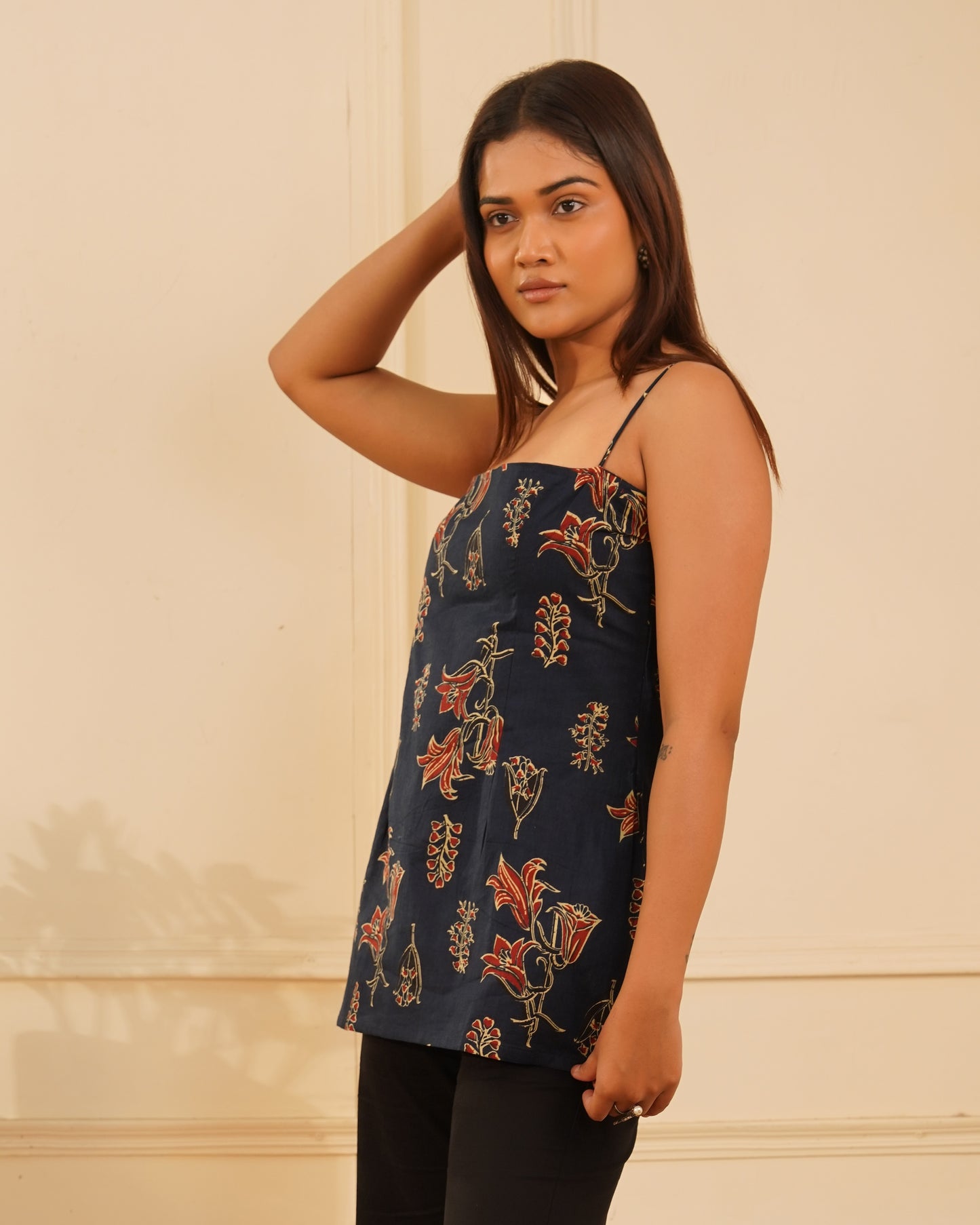 Roze Bagru Print Kurti – Side View
