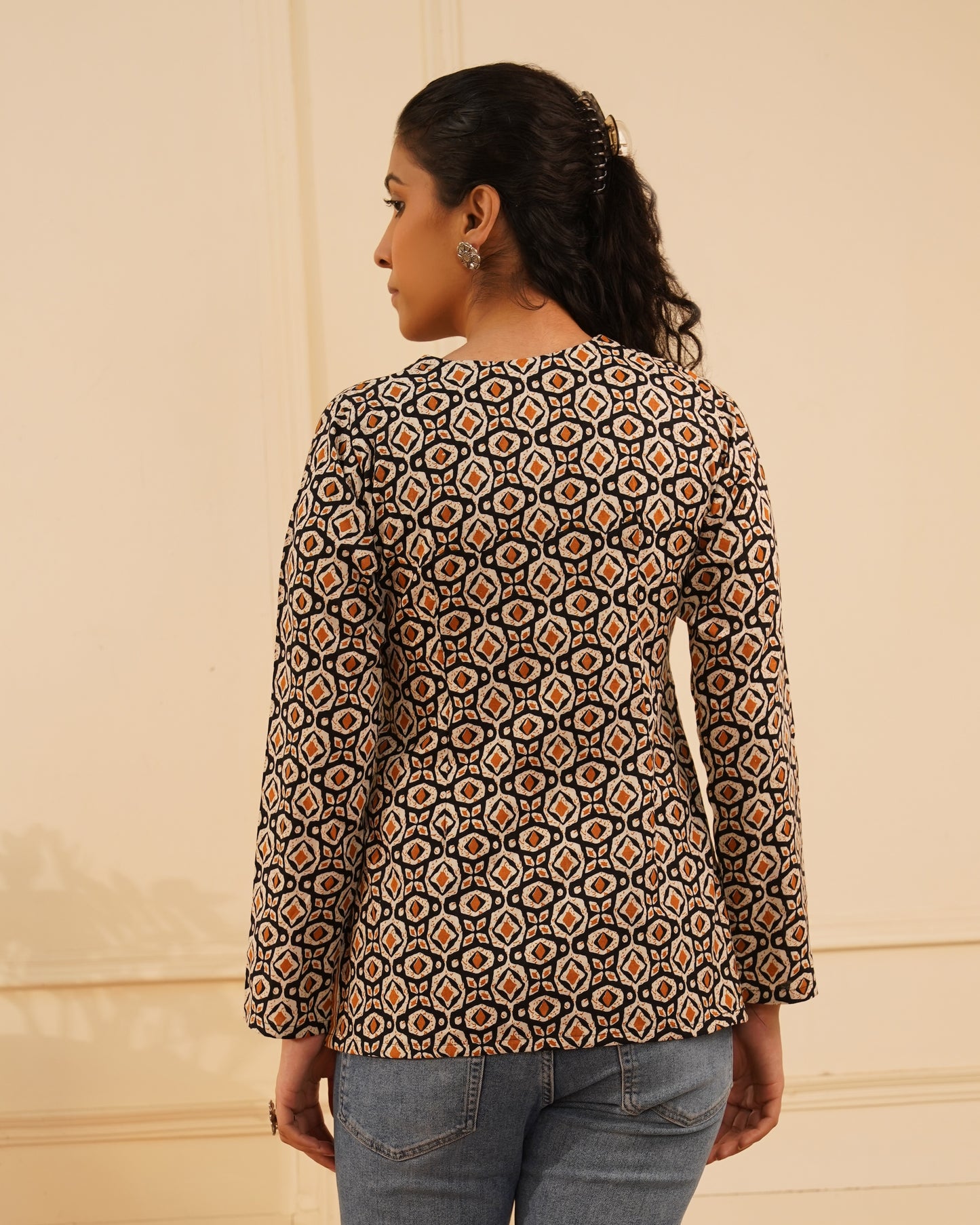 Noor Sleeve Modest Kurti – Detail Shot | IndiZari