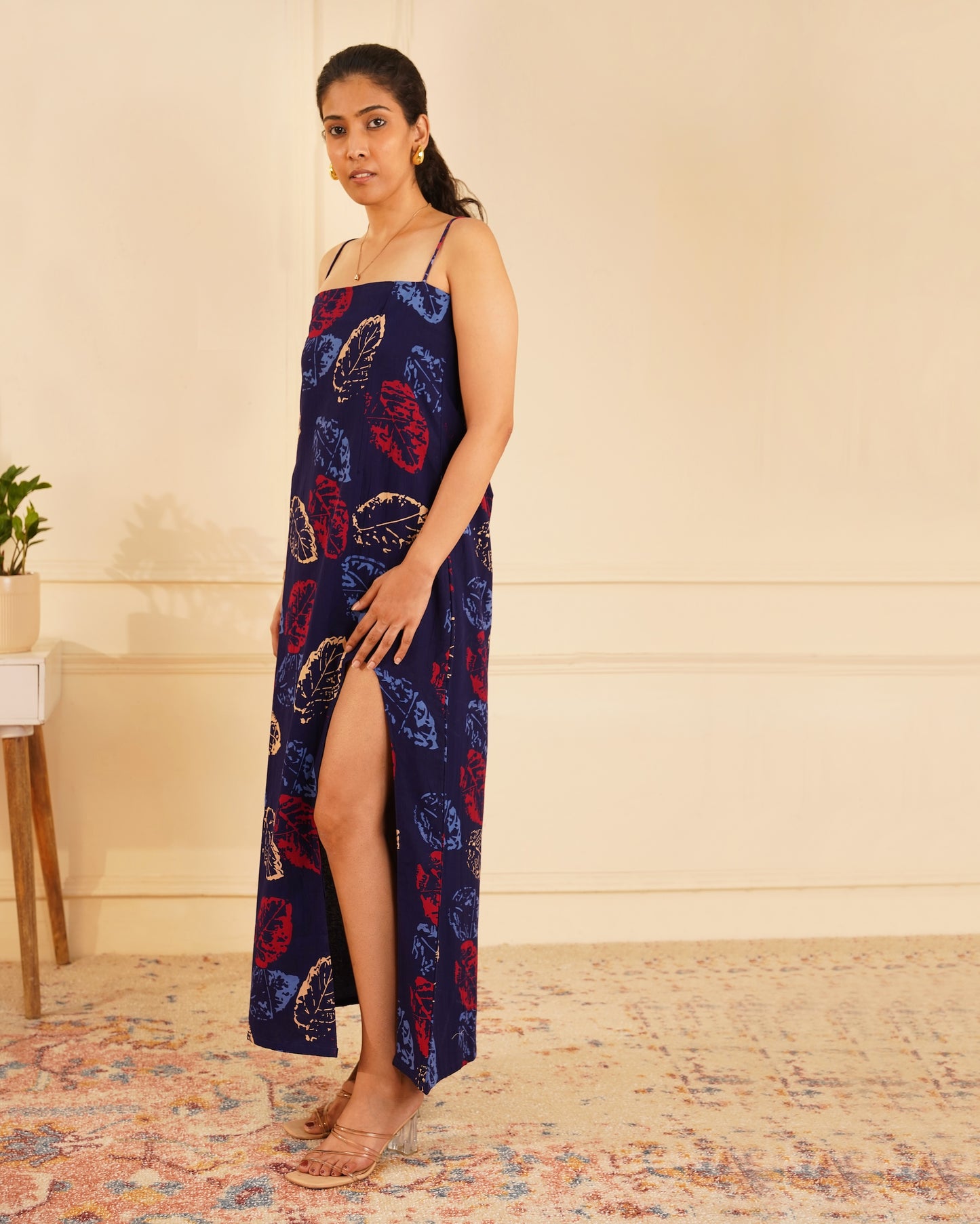 Aayesha Leaf Motif Print Maxi Dress – Side View