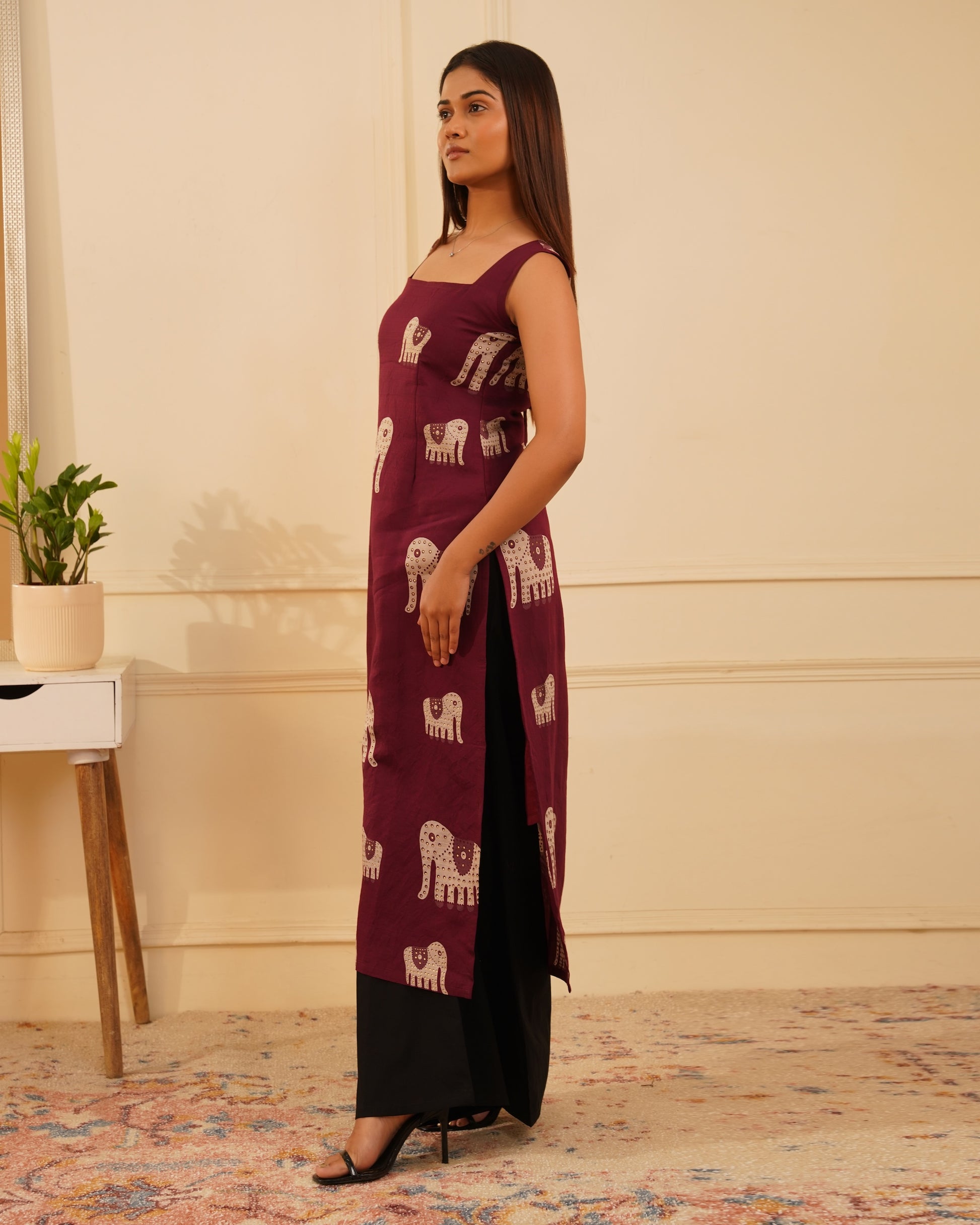 Tira Gajraj Print Kurti – Full Length View