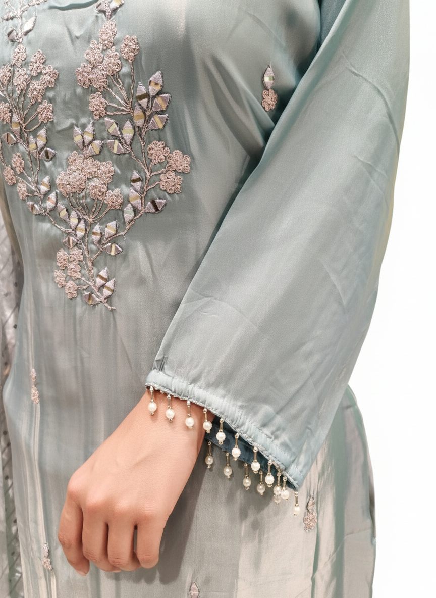 Fendy Fabric Suit with Chiffon Dupatta & Pant-Cut Pajama – Mirror & Resham Work