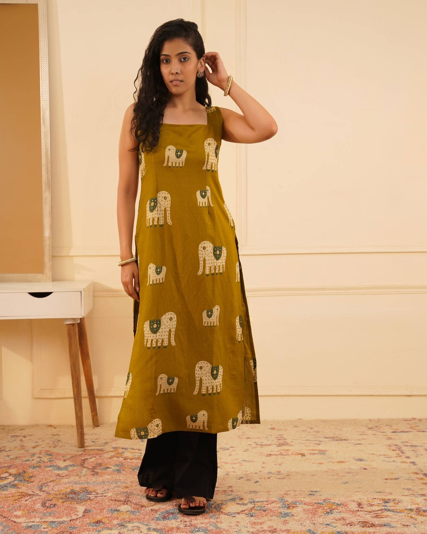 Heena Gajraj Motif Print Kurti Set – Front View